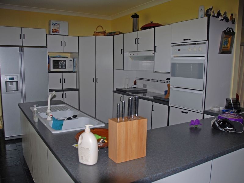 34 Cunningham Street, Pindimar NSW 2324