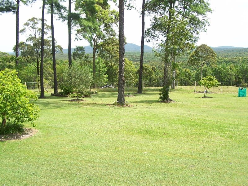 40 Clarke Street, Pindimar NSW 2324