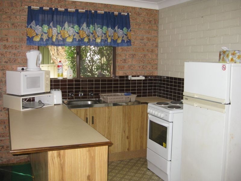25 Dolphin Avenue, Hawks Nest NSW 2324