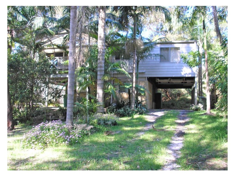 3 KURRAWONG AVENUE, Hawks Nest NSW 2324