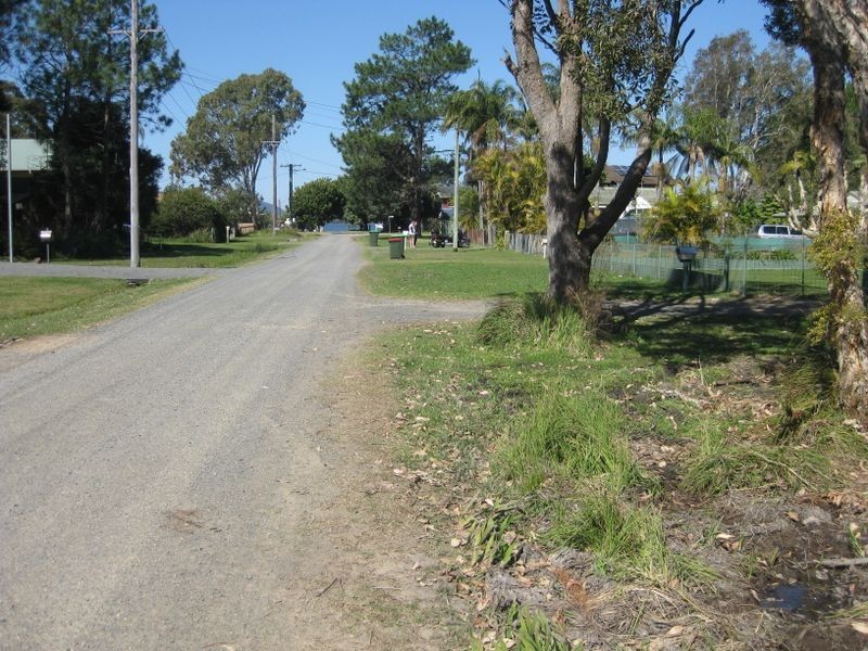 4 Morantes Street, Pindimar NSW 2324