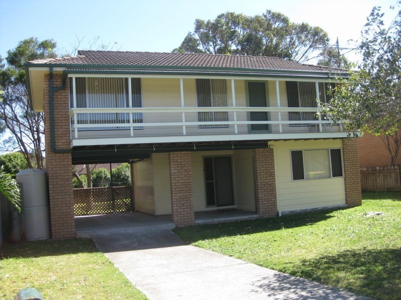 25 Karthena Cresent, Hawks Nest NSW 2324