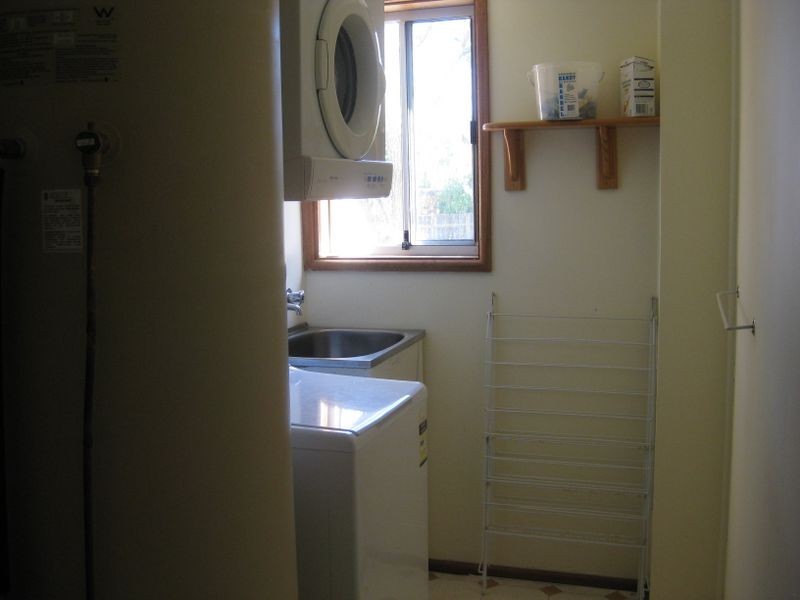 25 Karthena Cresent, Hawks Nest NSW 2324