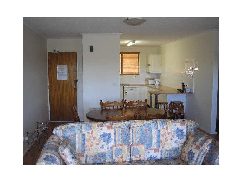 6/ “Summit Dek” Russell Street, Hawks Nest NSW 2324