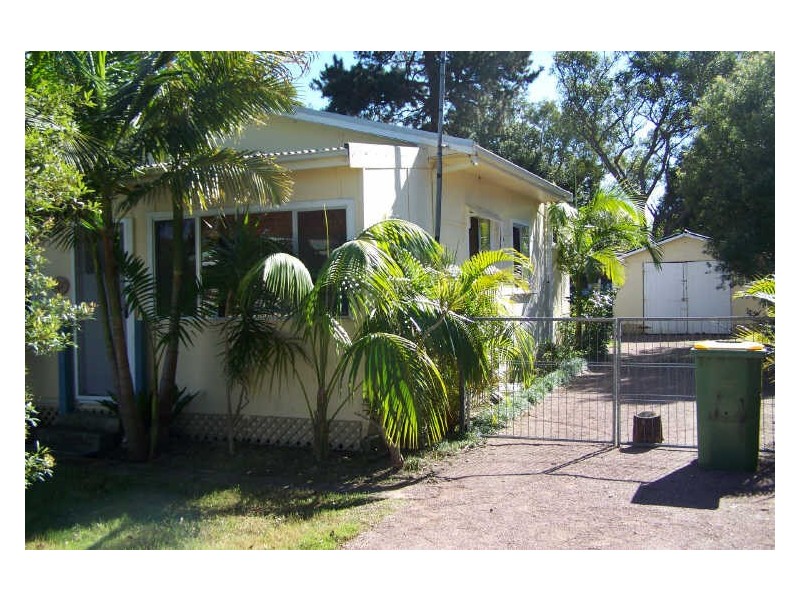 41 Motum Avenue, Tea Gardens NSW 2324