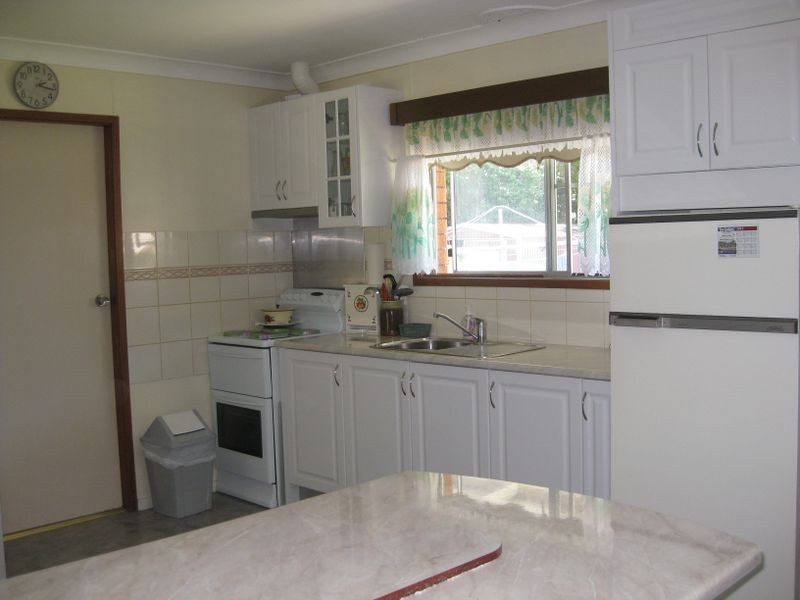 27 Coupland Avenue, Tea Gardens NSW 2324