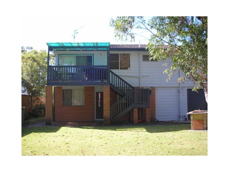 7 MUNEELA AVENUE, Hawks Nest NSW 2324