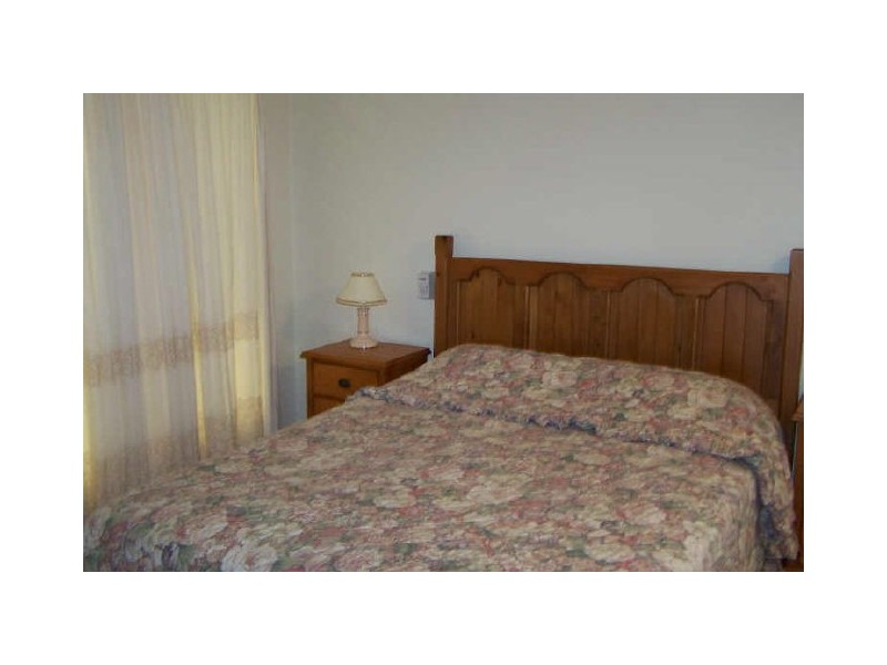 84 Bayview Rd, Tea Gardens NSW 2324