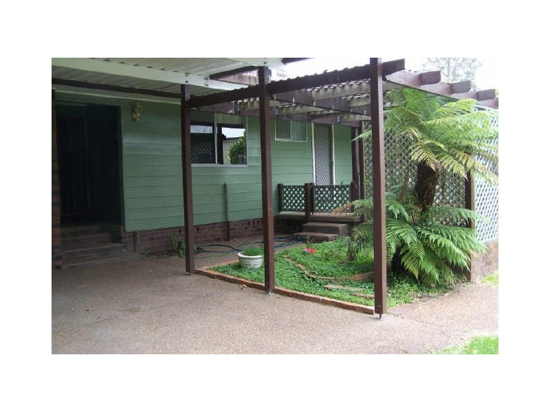 84 Bayview Rd, Tea Gardens NSW 2324