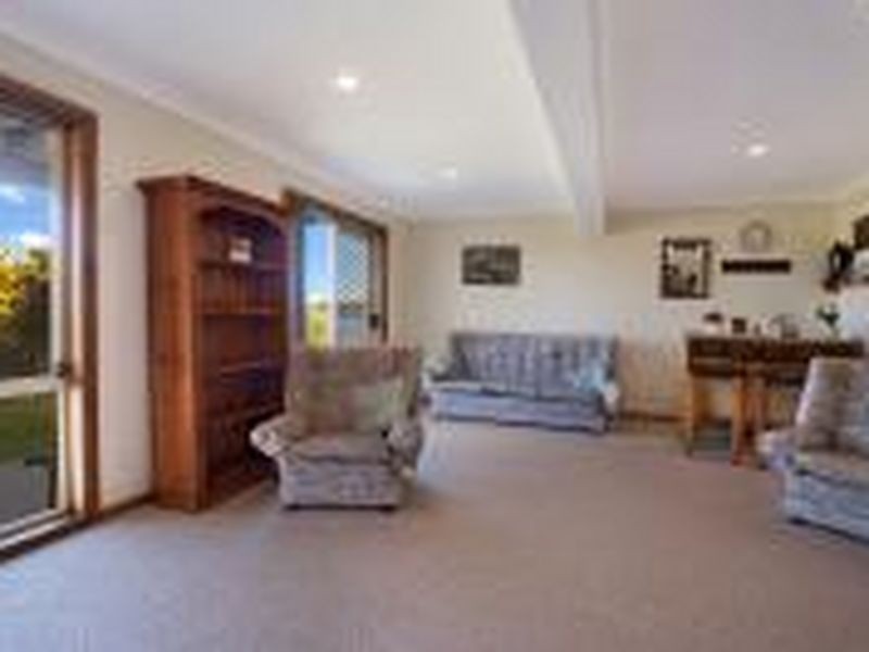 80 Port Stephens Street, Tea Gardens NSW 2324