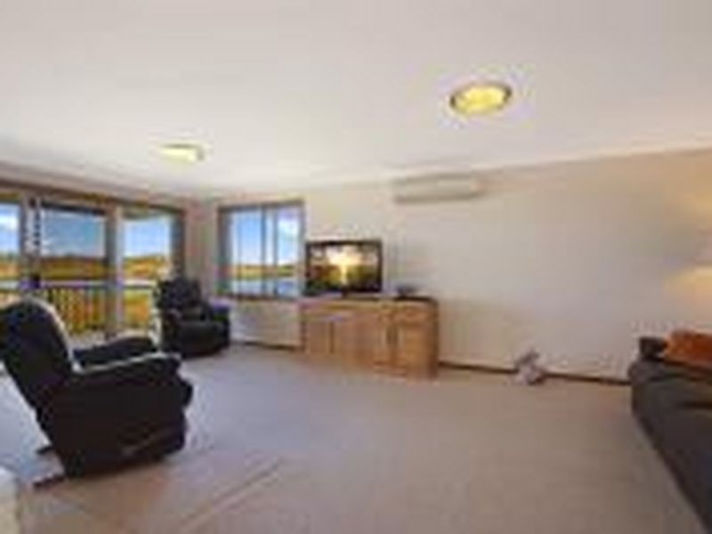 80 Port Stephens Street, Tea Gardens NSW 2324