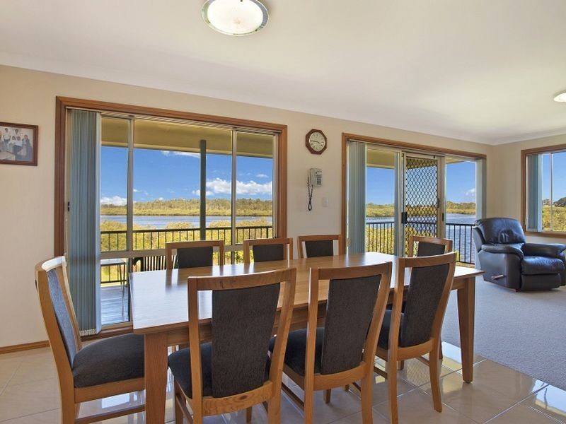 80 Port Stephens Street, Tea Gardens NSW 2324