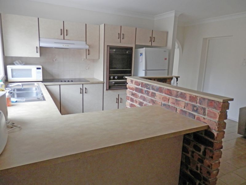 10 Albatross Avenue, Hawks Nest NSW 2324