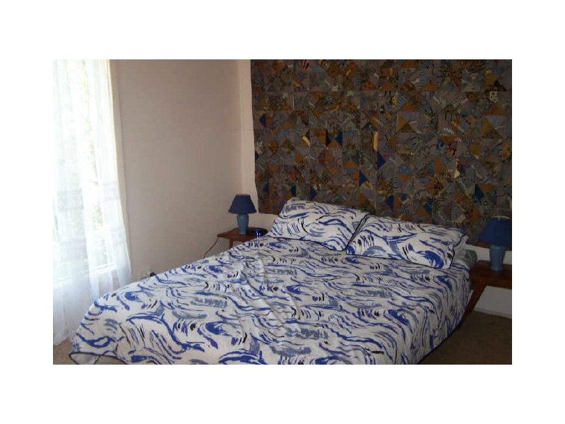 7 Beach Rd, Hawks Nest NSW 2324