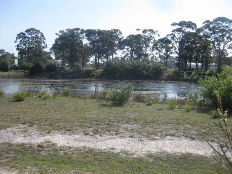25 Leeward Circuit, Tea Gardens NSW 2324