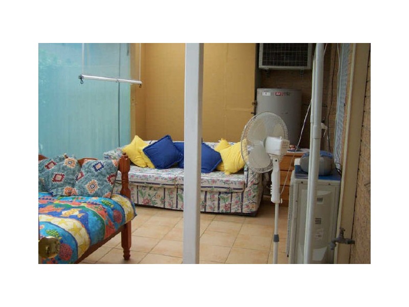 1/14 Russell St, Hawks Nest NSW 2324