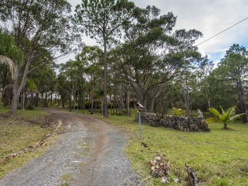 13 Wombourne Road, Tea Gardens NSW 2324