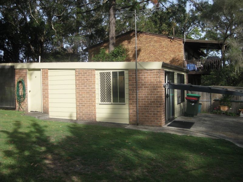 1& 2/18 Binda Street, Hawks Nest NSW 2324