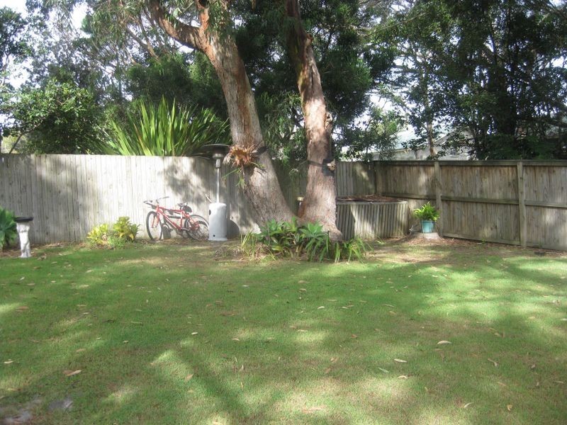 1& 2/18 Binda Street, Hawks Nest NSW 2324