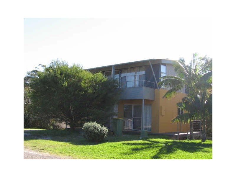 21 The Boulevarde, Hawks Nest NSW 2324