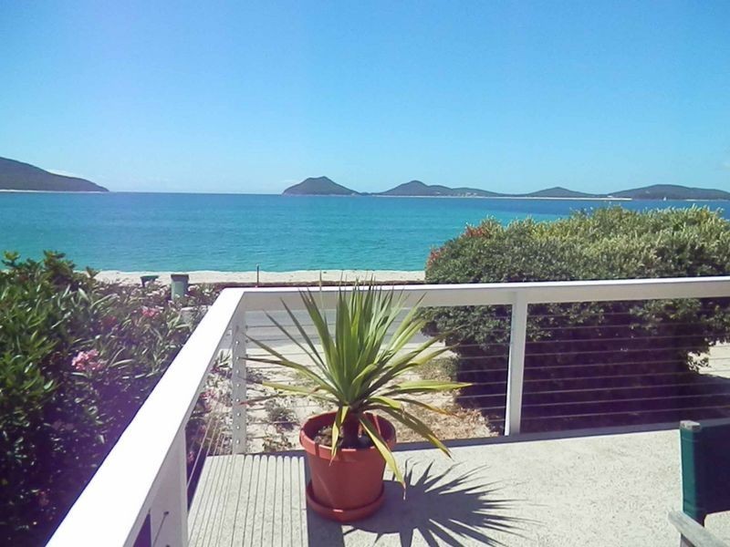 53 The Boulevarde, Hawks Nest NSW 2324 LJ Hooker Tea Gardens/Hawks