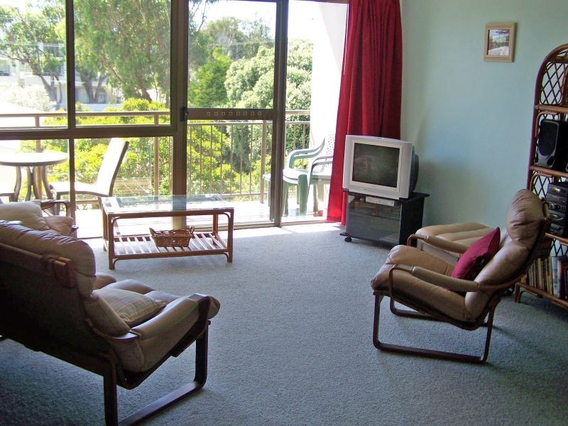 UNIT 12/ “SUMMIT DEK” RUSSELL STREET, Hawks Nest NSW 2324