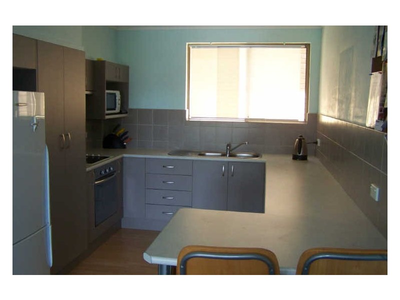 UNIT 12/ “SUMMIT DEK” RUSSELL STREET, Hawks Nest NSW 2324