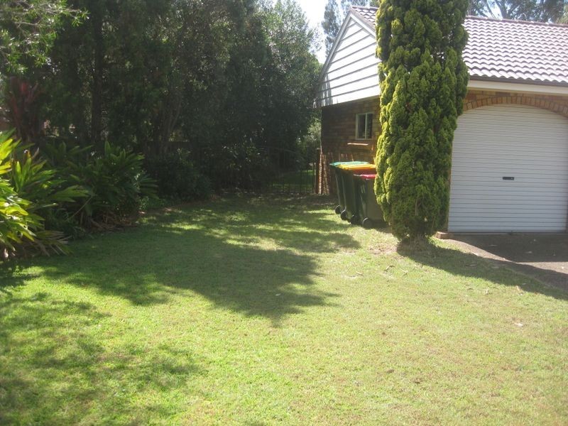 4 Albatross Avenue, Hawks Nest NSW 2324