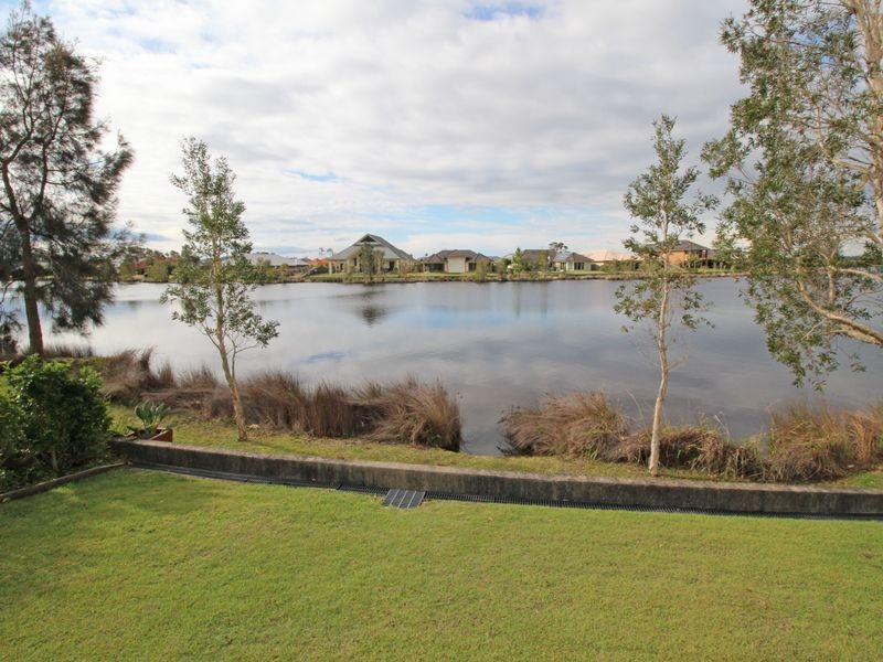 31 Admiralty Avenue, Tea Gardens NSW 2324