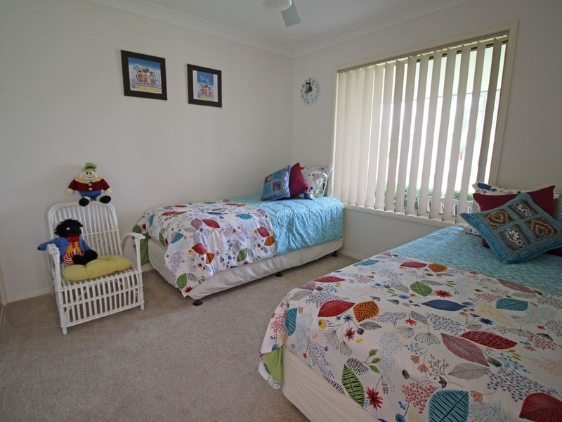 31 Admiralty Avenue, Tea Gardens NSW 2324