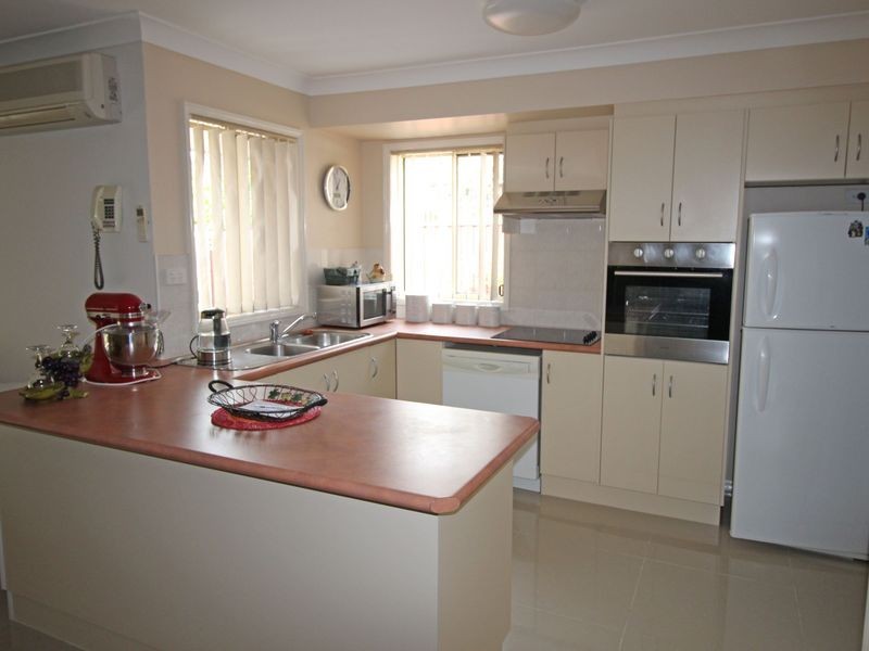 31 Admiralty Avenue, Tea Gardens NSW 2324