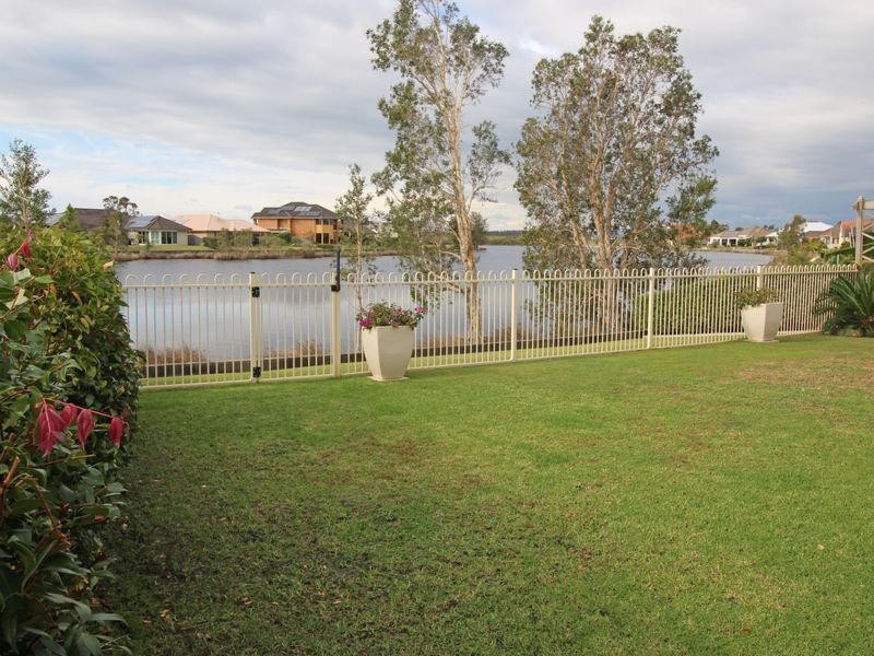 31 Admiralty Avenue, Tea Gardens NSW 2324