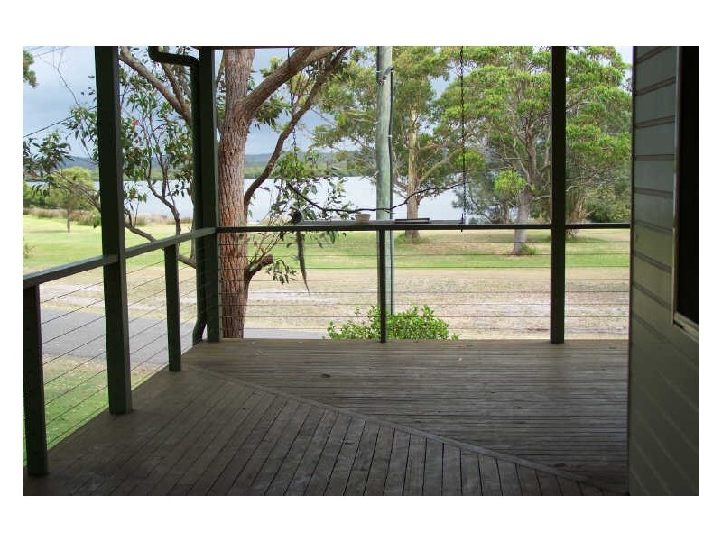 18 Koonwarra Ave, Hawks Nest NSW 2324