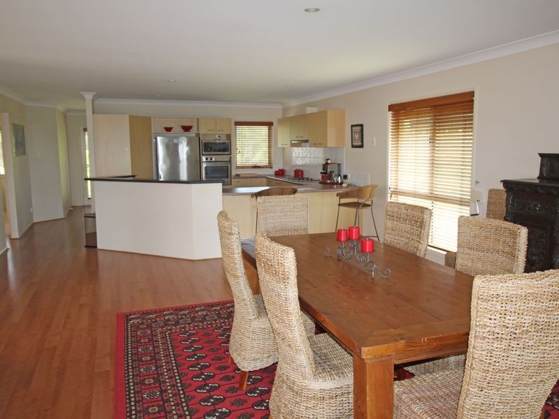 70 Bayview Road, Tea Gardens NSW 2324