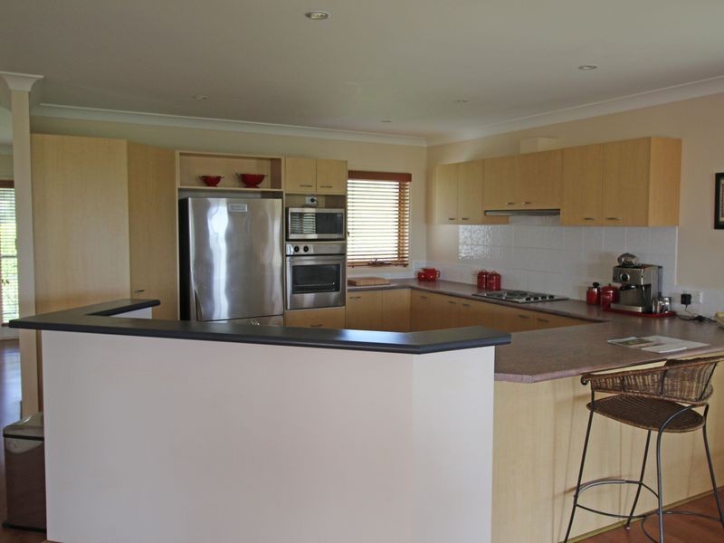 70 Bayview Road, Tea Gardens NSW 2324