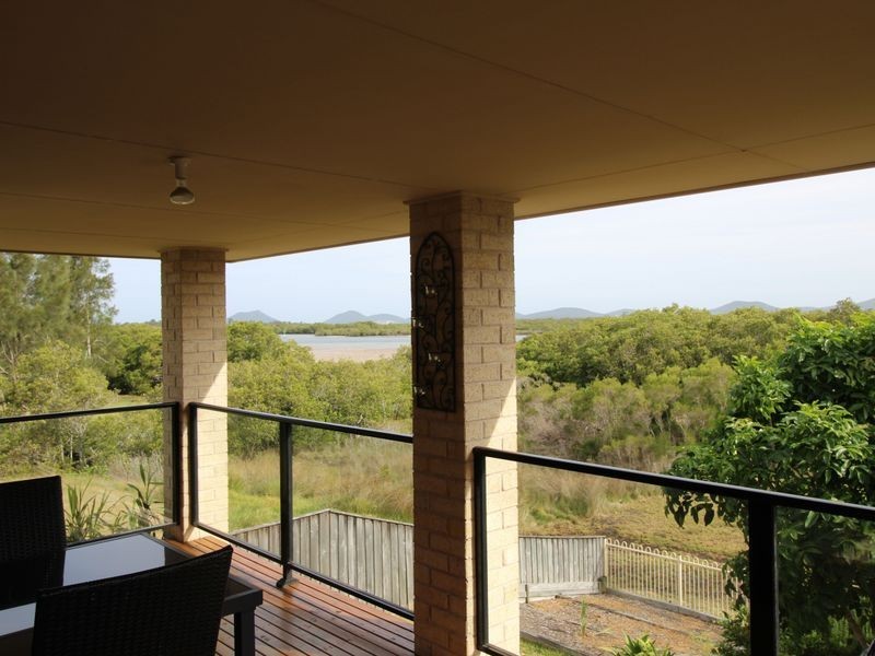 70 Bayview Road, Tea Gardens NSW 2324