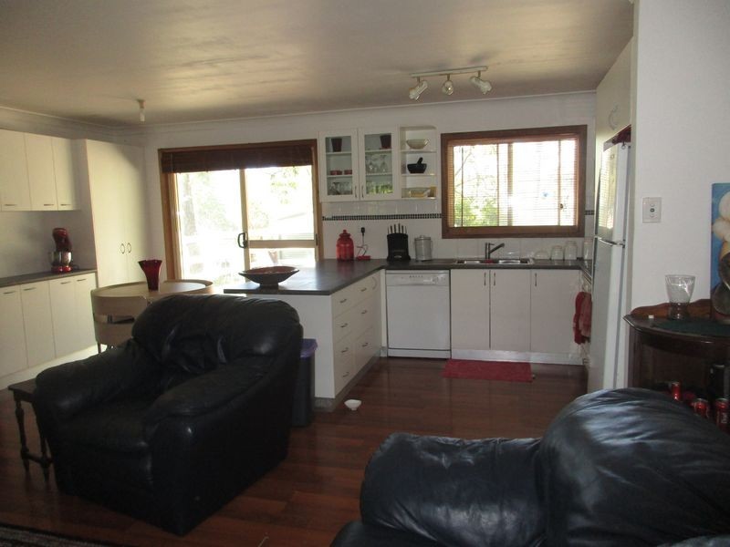 6 Central Avenue, Bundabah NSW 2324