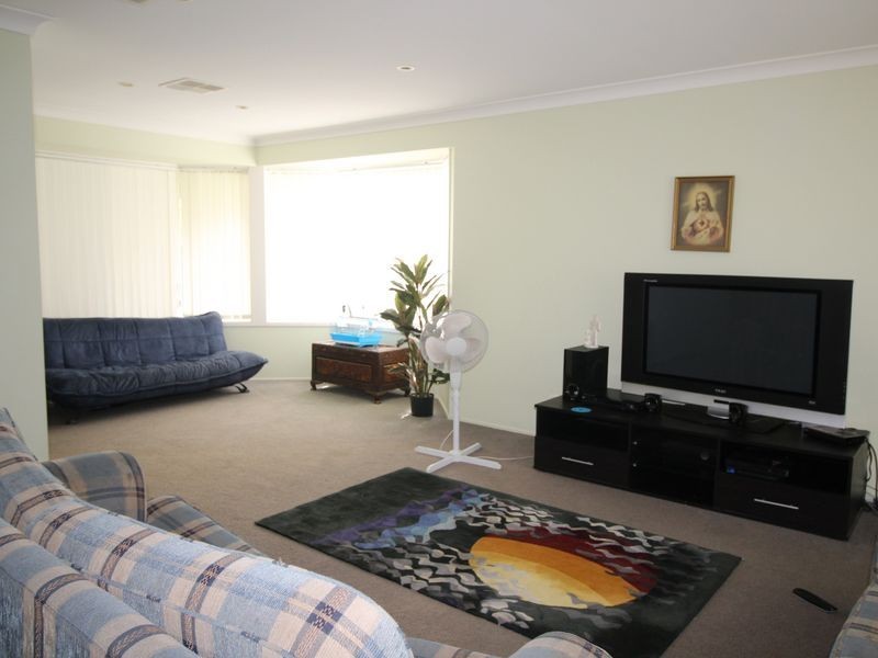 22 Genoa Grove, Tea Gardens NSW 2324