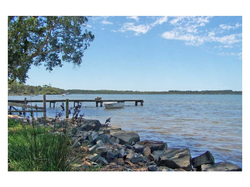 62 KOREE STREET, Pindimar NSW 2324