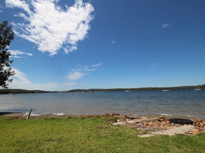 52 Cove Boulevard, North Arm Cove NSW 2324