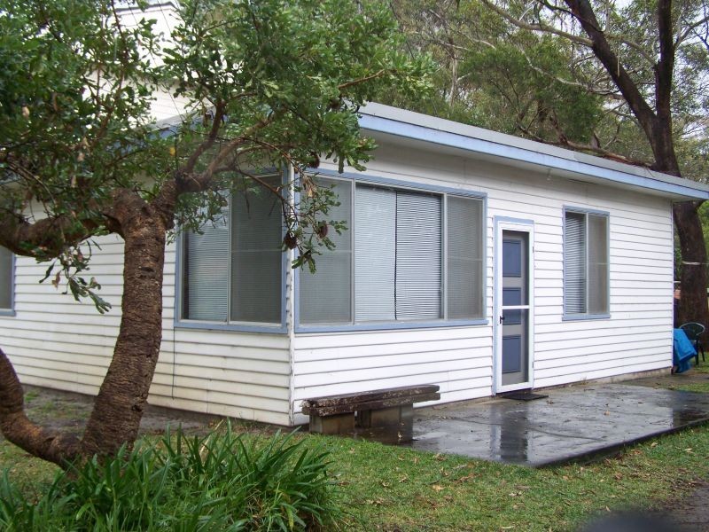 41 Dolphin Ave, Hawks Nest NSW 2324