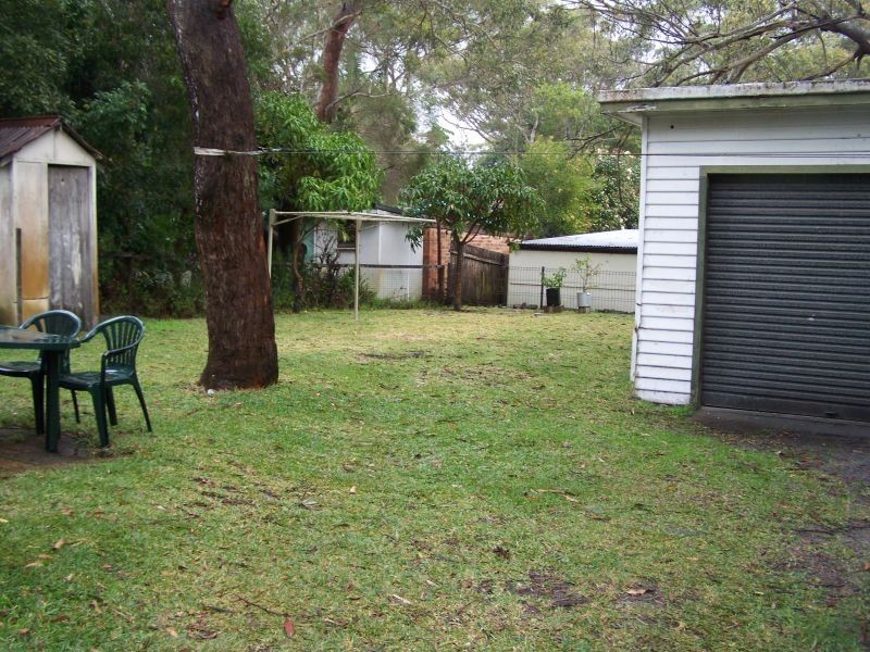 41 Dolphin Ave, Hawks Nest NSW 2324