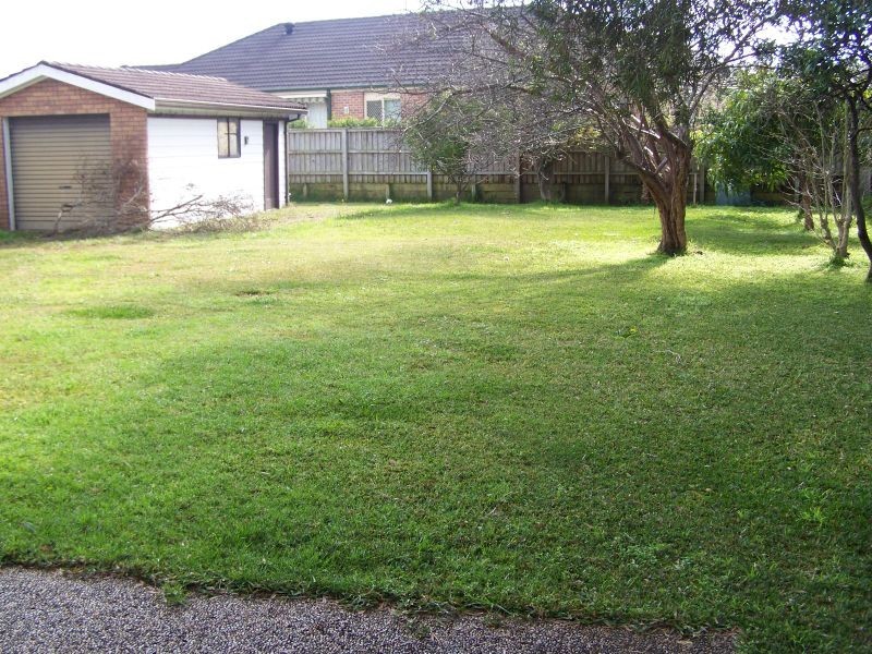 35 Coupland Ave, Tea Gardens NSW 2324