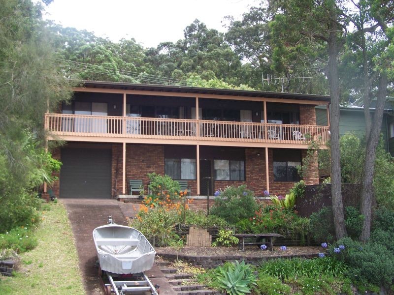 116 Cove Blvd, North Arm Cove NSW 2324