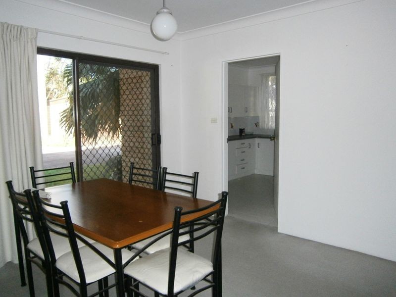 2/70 Mirreen Street, Hawks Nest NSW 2324