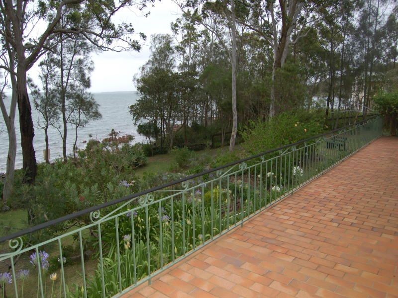 28 The Esplanade, North Arm Cove NSW 2324