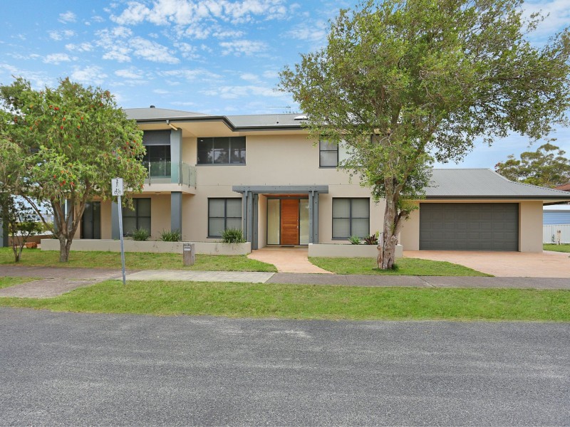 44 Moira Parade, Hawks Nest NSW 2324