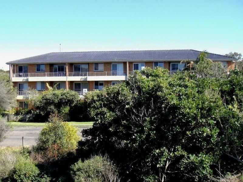 6 / 21 BEACH RD, Hawks Nest NSW 2324