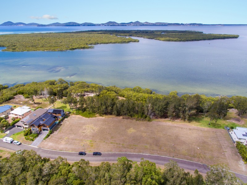 62 Bayview Road, Tea Gardens NSW 2324