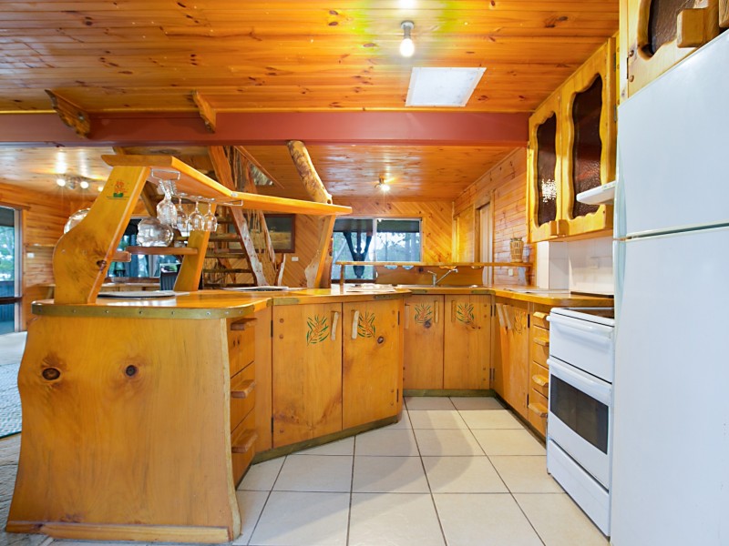 6 Pleasant View Parade, Bundabah NSW 2324